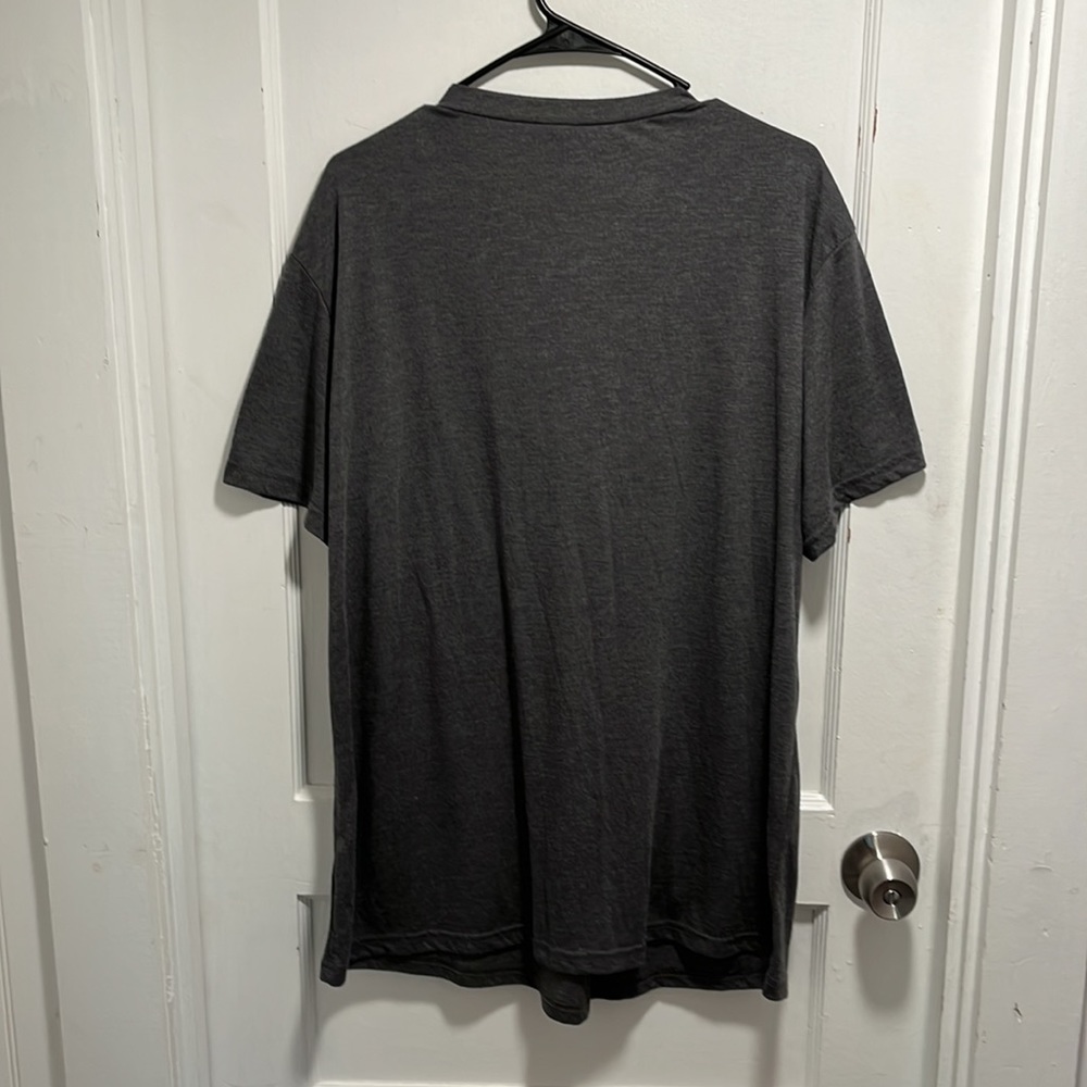 SHEIN Top - Picture 4 of 9